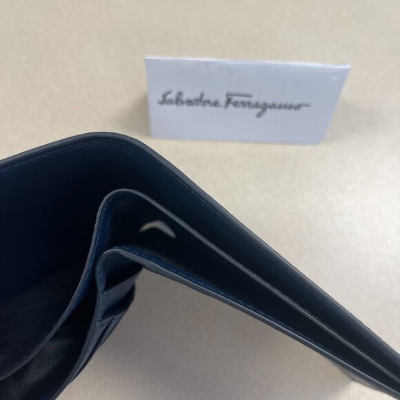 Salvatore Ferragamo Motif-Printed Bi-Fold Leather Wallet - Navy/Multi - NWOT - Picture 7 of 9